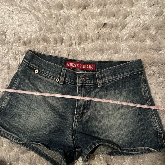 Vintage guess usa shorts no back pockets low rise to mid rise - Picture 6 of 7